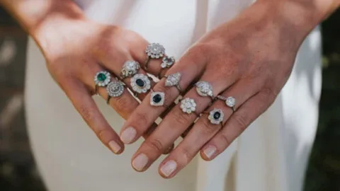 Judy's Jewelry & Antiques