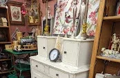 Queen of Hearts Antiques & Interiors