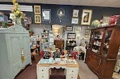Trends & Traditions Antiques Mall