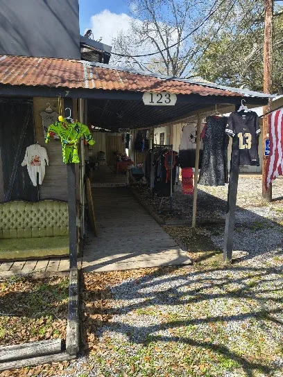 TTMT Pet Pantry & Fleamarket