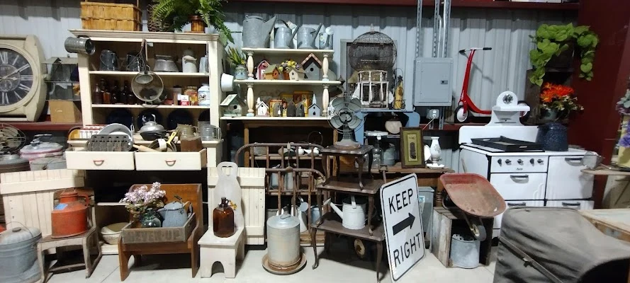 Vick's Picks Furniture & Collectables Warehouse